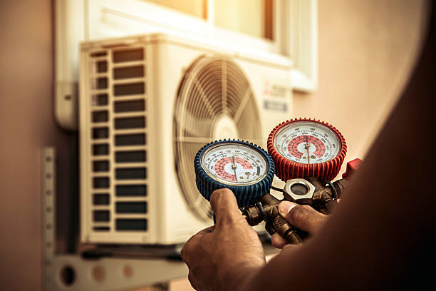 Professional Hvac technician working in Hamburg, PA